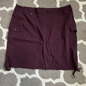 Ricki’s Size 16 Burgundy Skirt Y2K, with tie detailing, EUC